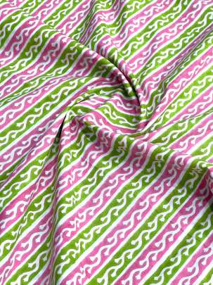 60/60 Cotton Handblocked Print Parrot Green & Pink/