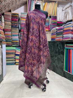 Art silk printed duppata paired with plain pashmina fabric/ Printed duppatas