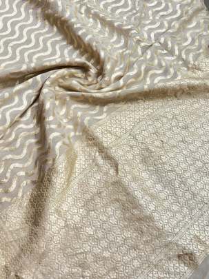 Banarasi Munga Silk Duppata With Daman ( Dyeable)/