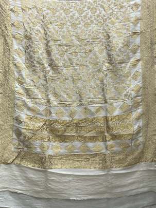 Banarasi Munga Silk Duppata With Daman ( Dyeable)/ Banarasi Duppatas 