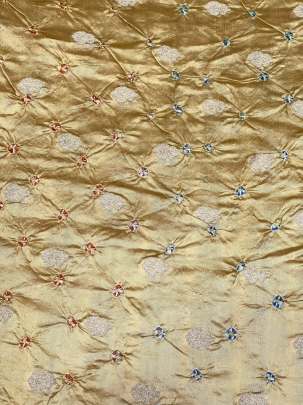 Chiniya silk bandhej with handwoven golden banarasi butti - Beiege/ Banarasi Bandhej 