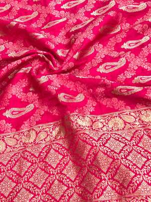 Gaji Silk Braso With Banarasi Work & Border Duppata Rani/