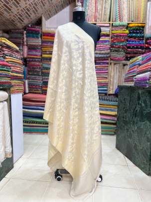 Munga silk duppata with golden zari work/