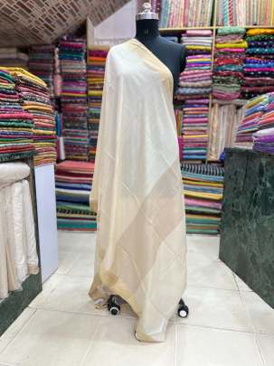 Plain munga silk duppata with banarasi border/