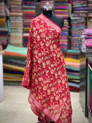 Printed munga silk duppata - Red/ Printed duppatas