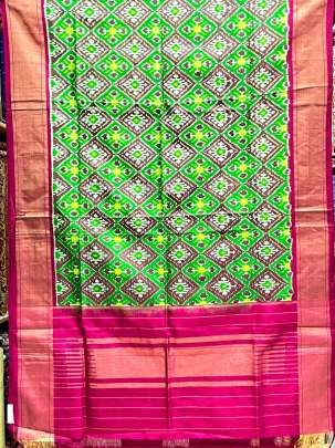 Pure Silk Patola Duppata Parrot Green/ Patola duppatas 