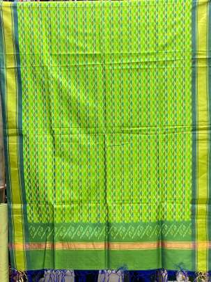 Pure Silk Patola Duppata Parrot Green/ Patola duppatas 